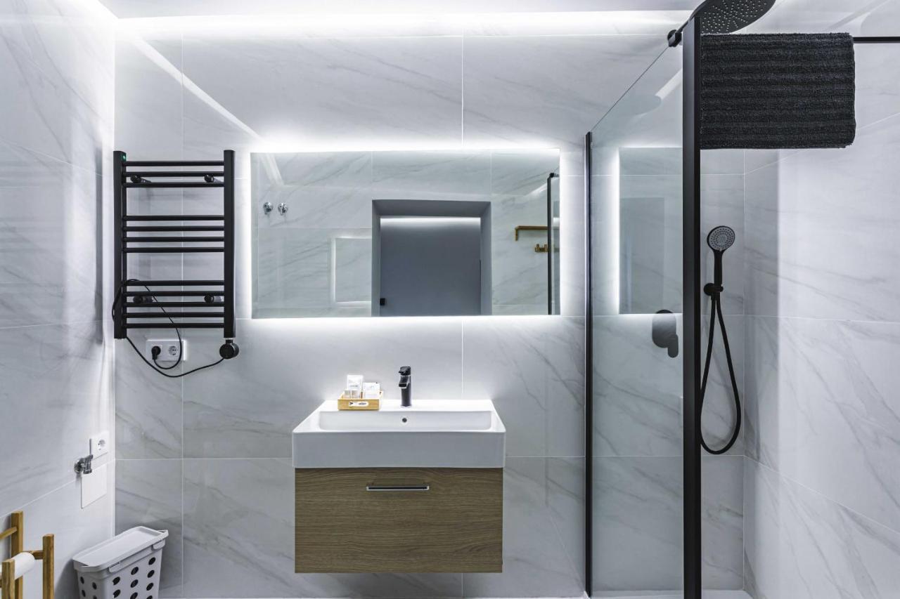 Apartamentos Caceres Central Suites "Torres De Caceres" Ngoại thất bức ảnh